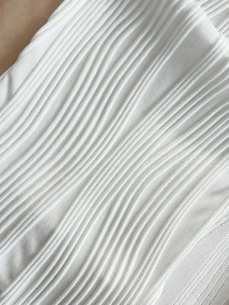 Top Dos Nu Élina™ – Chic & Audacieux
